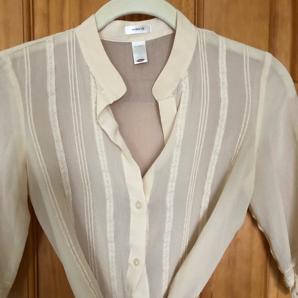 By Old Navy, Womens blouse, sheer, a tie that can be removed, short